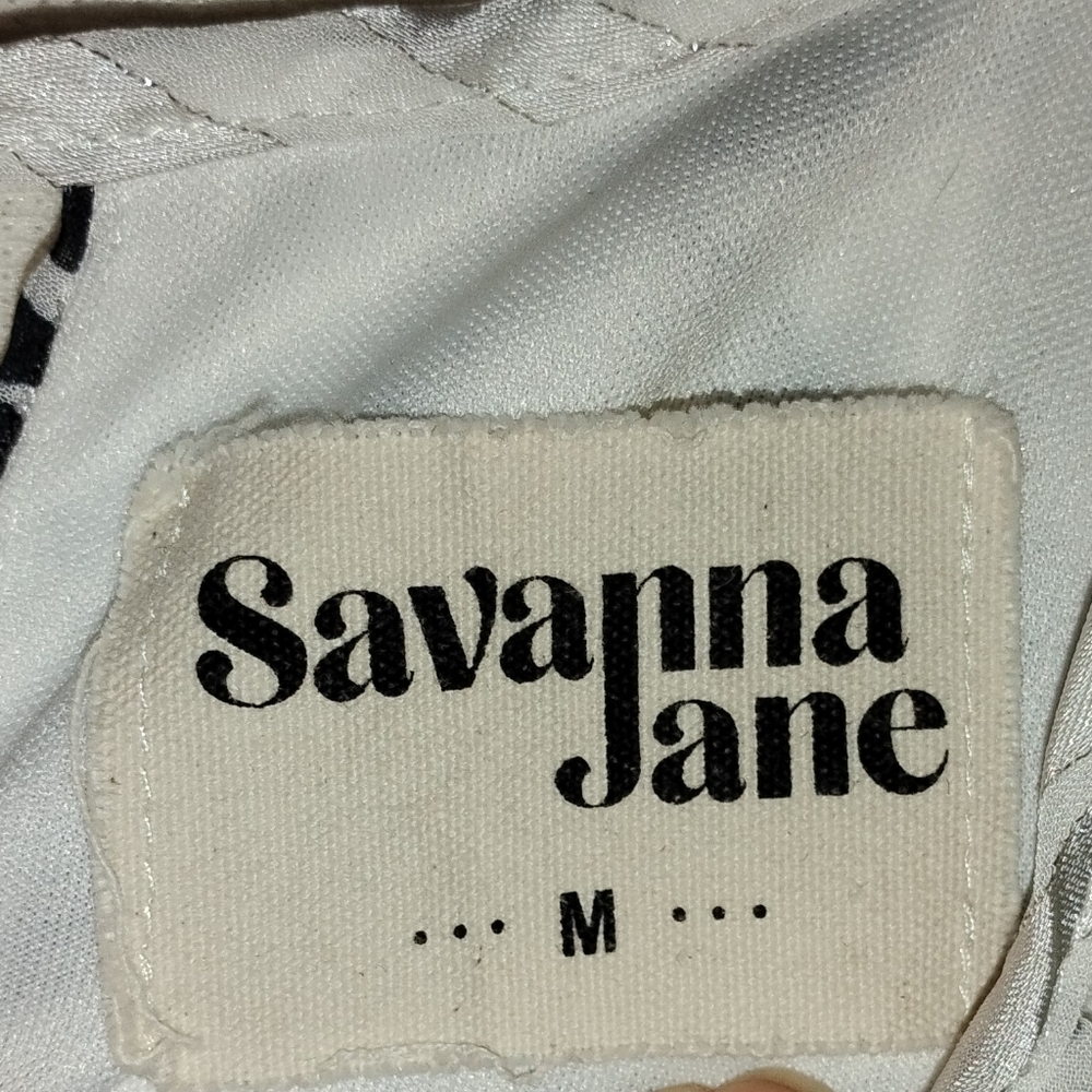 Savannah Jane Black and White Floral Women's Top - Picture 3 of 4